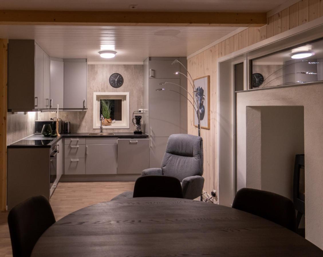 Lofoten Rorbuutleie - Lilleeidet Gravdal  Esterno foto
