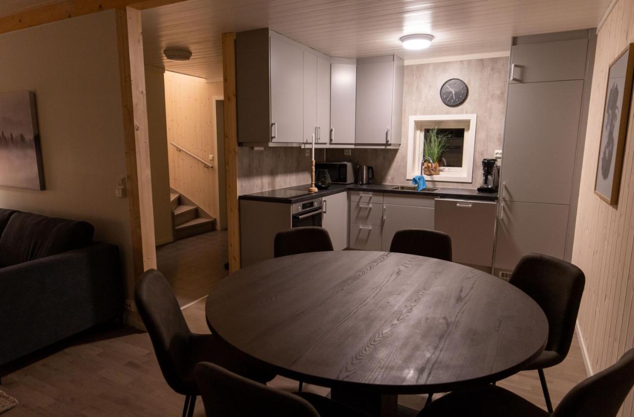 Lofoten Rorbuutleie - Lilleeidet Gravdal  Esterno foto
