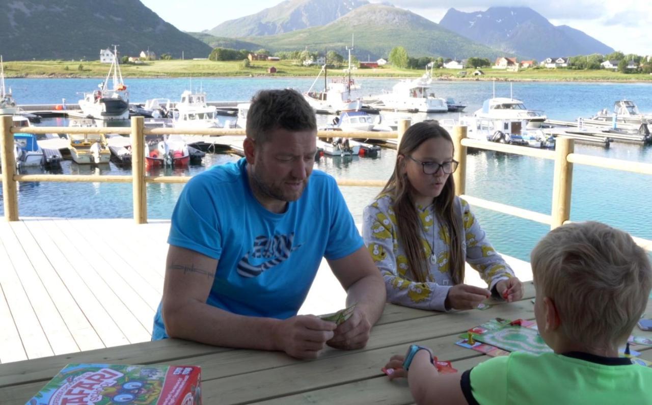 Lofoten Rorbuutleie - Lilleeidet Gravdal  Esterno foto